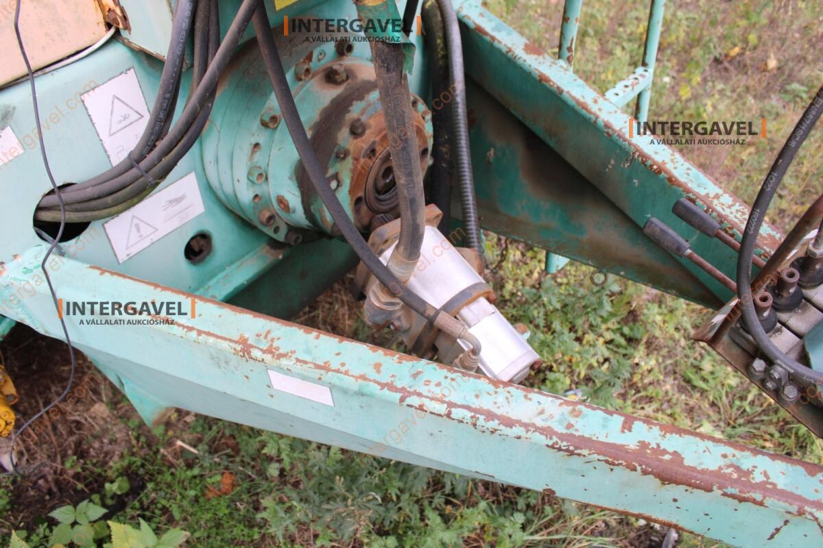 Takarmánykeverő, kiosztókocsi 17