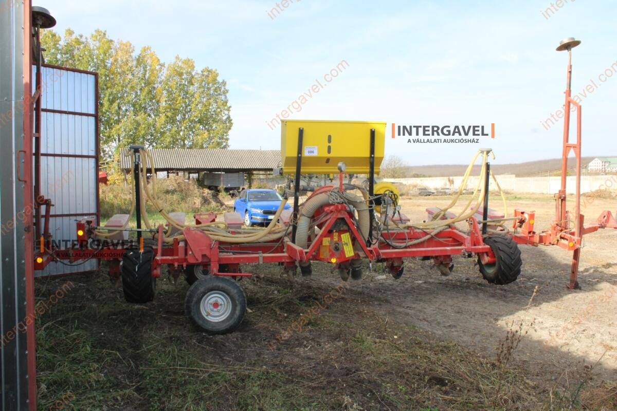 Szemenkénti vetőgép - Kverneland 2