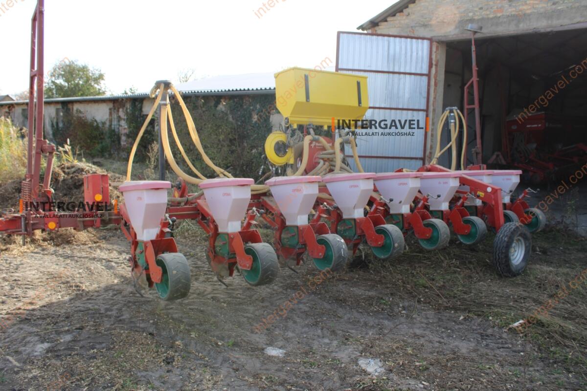 Szemenkénti vetőgép - Kverneland 4