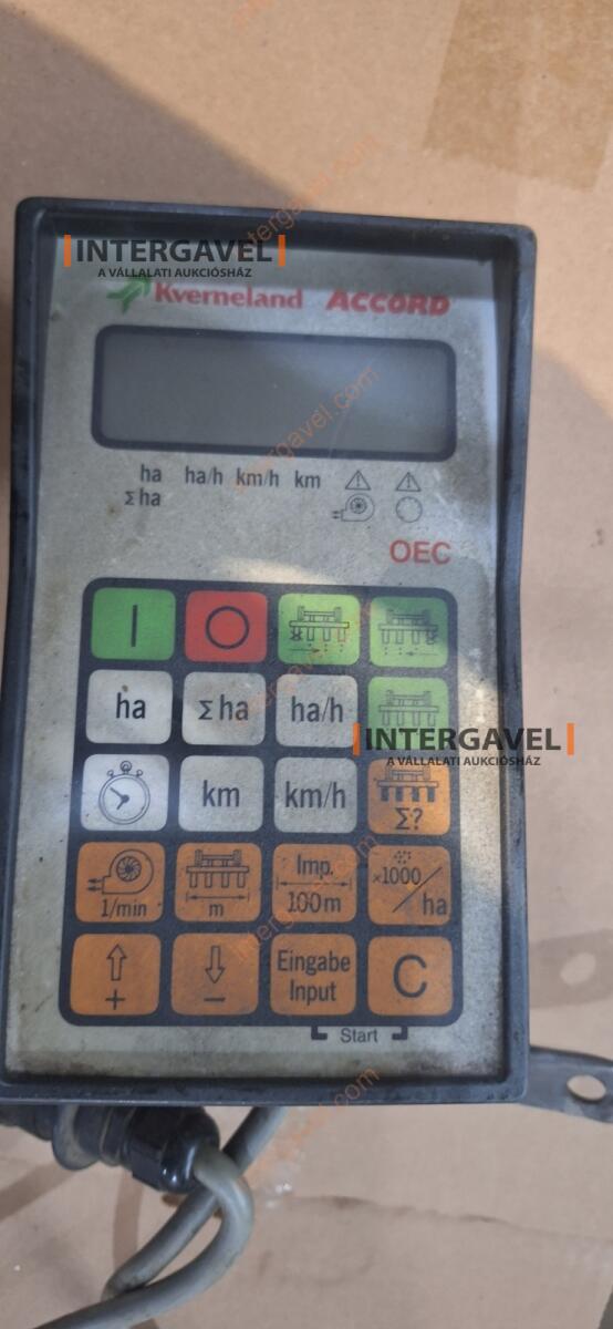 Szemenkénti vetőgép - Kverneland 24