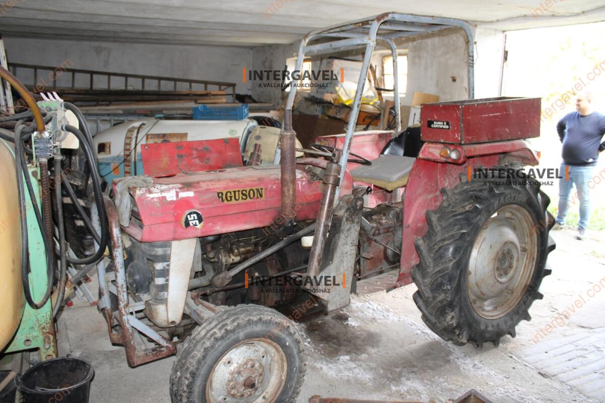 Traktor - Massey Fergusson 7