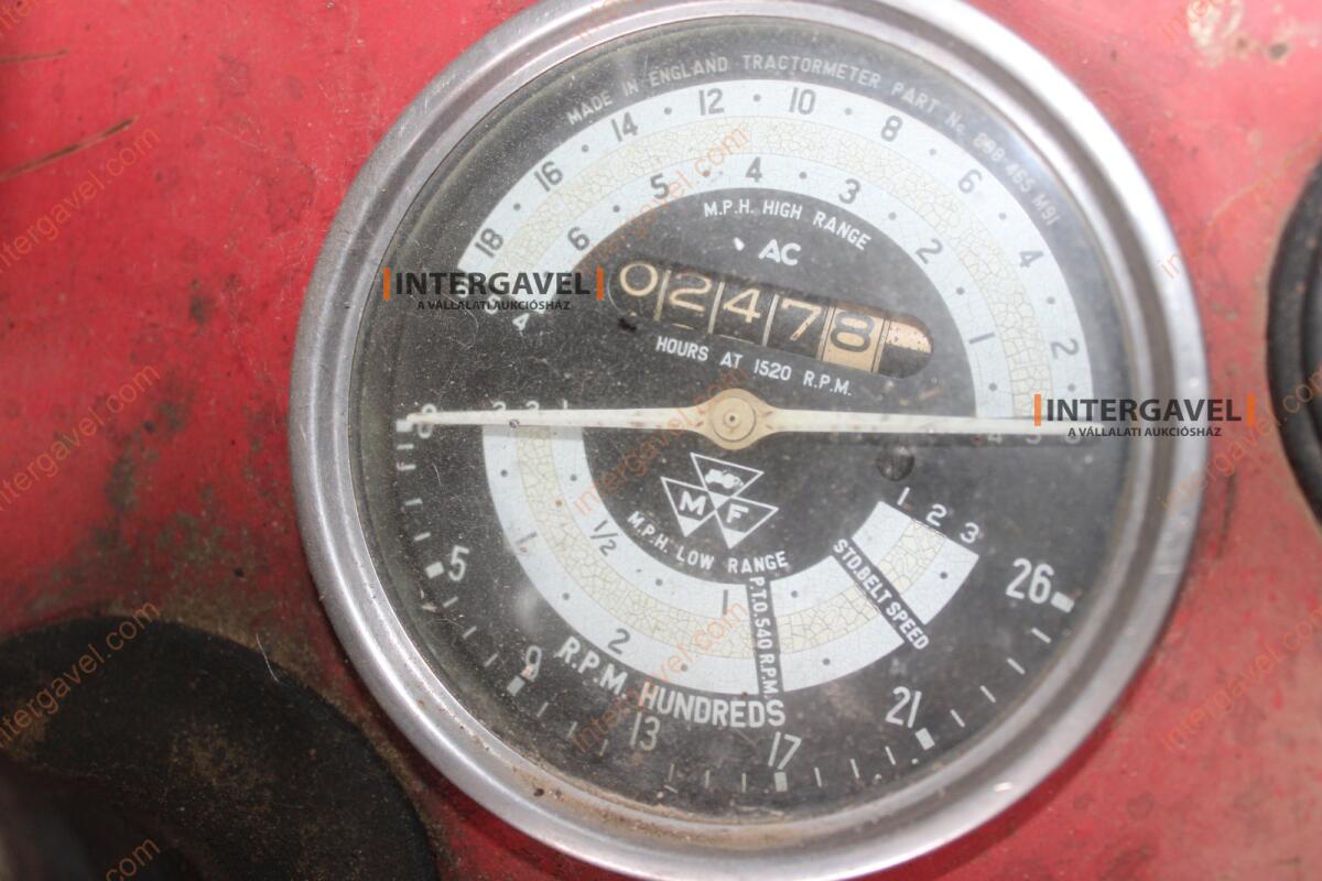 Traktor - Massey Fergusson 14