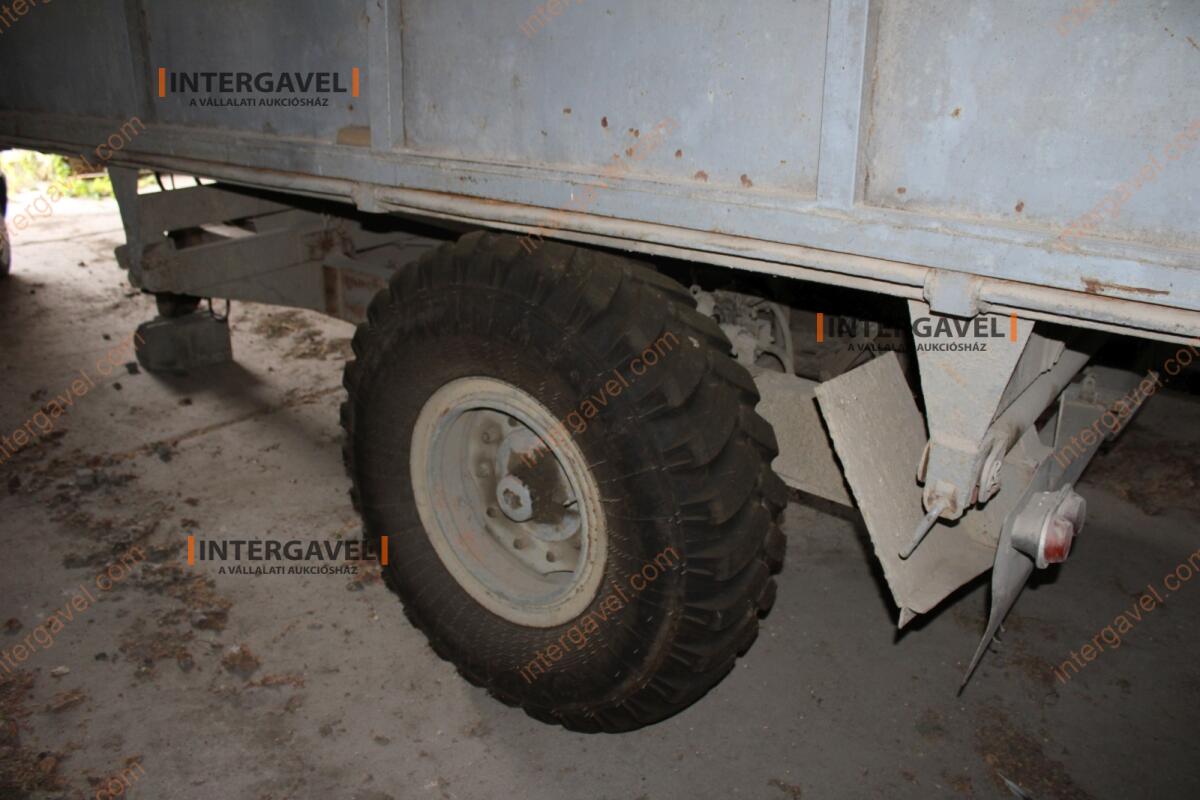 Pótkocsi - Erdőgép 18