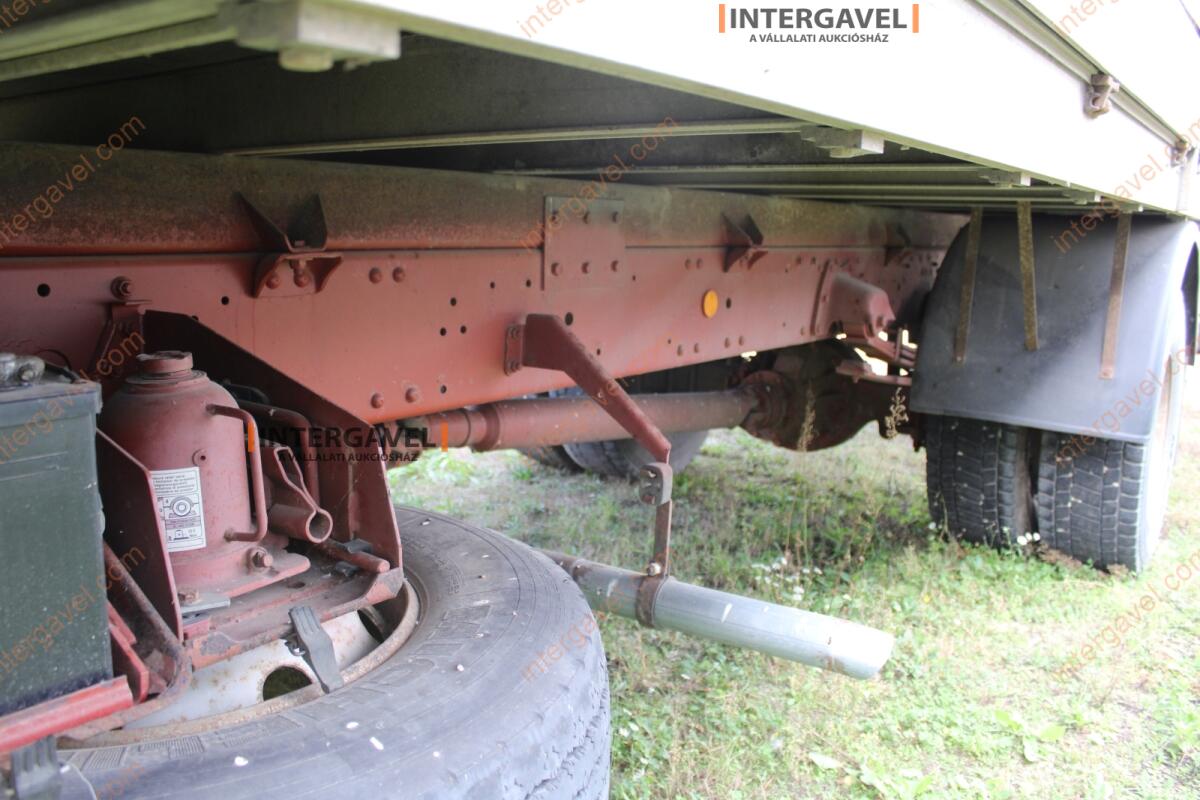 Teherautó - Iveco 12