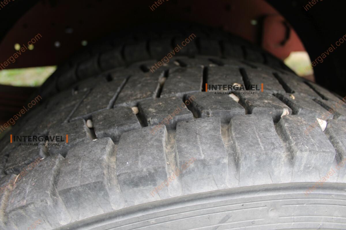 Teherautó - Iveco 15