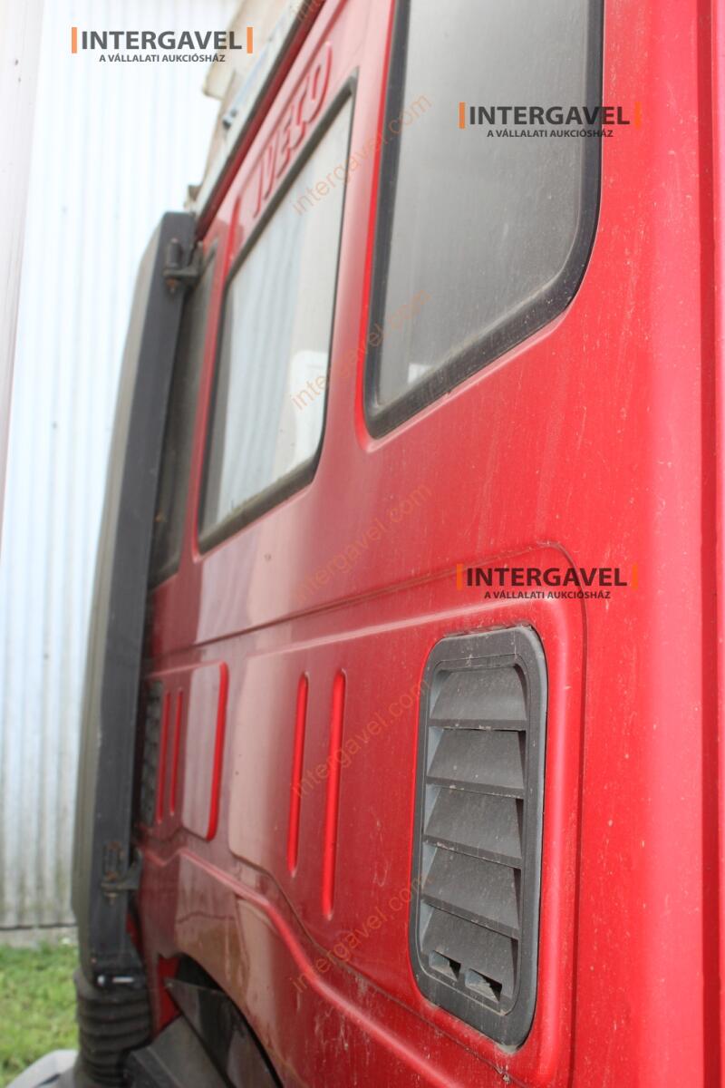 Teherautó - Iveco 27