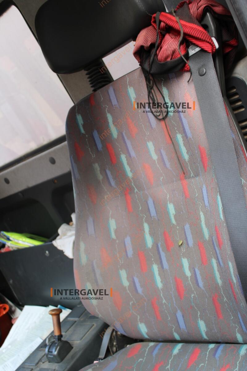 Teherautó - Iveco 29