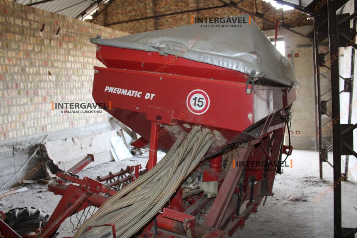 Gabonavetőgép - Kverneland 3