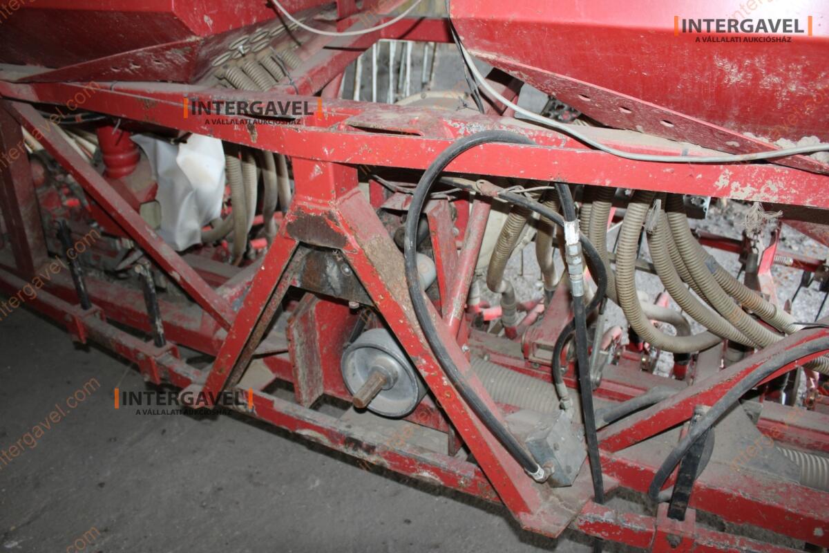 Gabonavetőgép - Kverneland 5