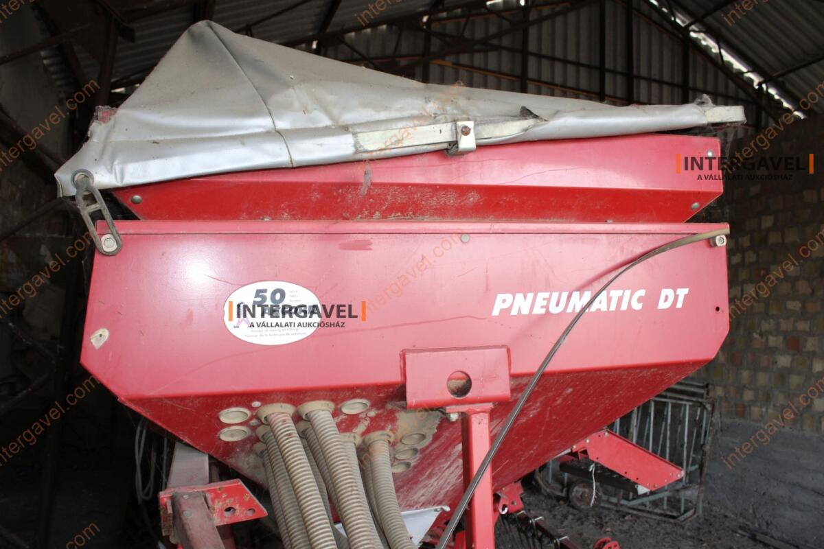 Gabonavetőgép - Kverneland 7