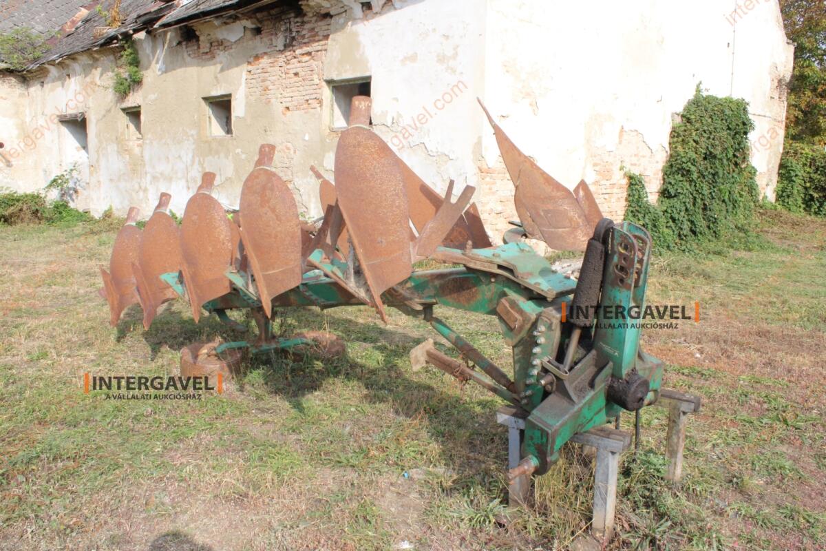 Váltvaforgató eke - Regent 2