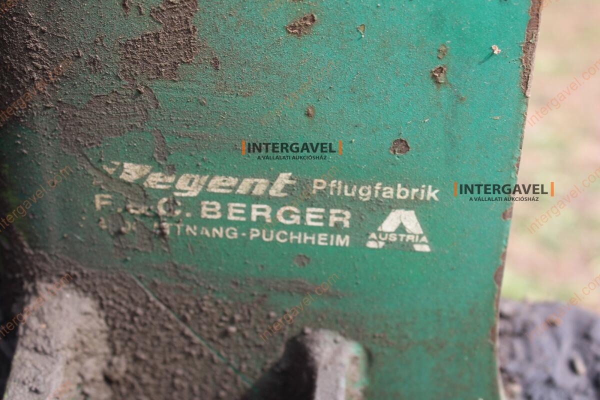 Váltvaforgató eke - Regent 4