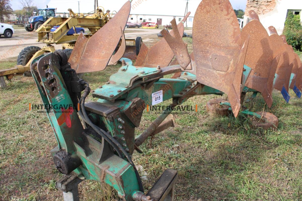 Váltvaforgató eke - Regent 5