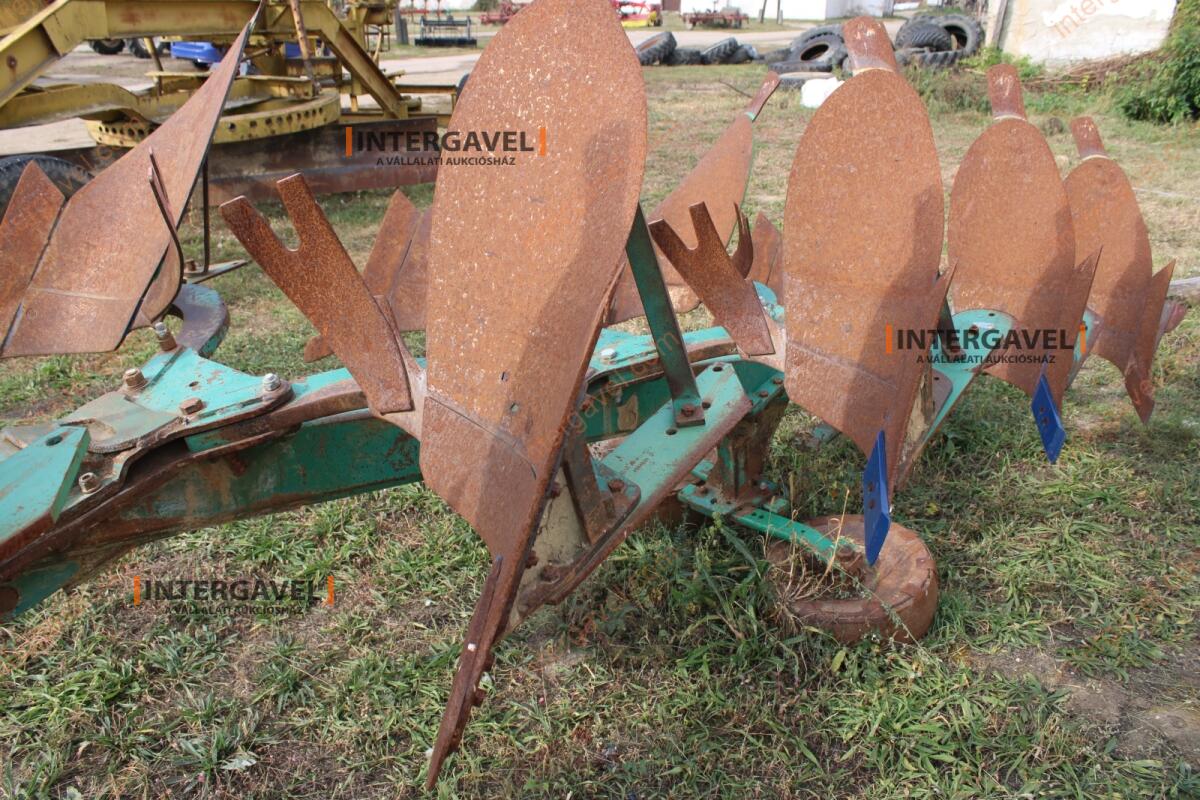 Váltvaforgató eke - Regent 6