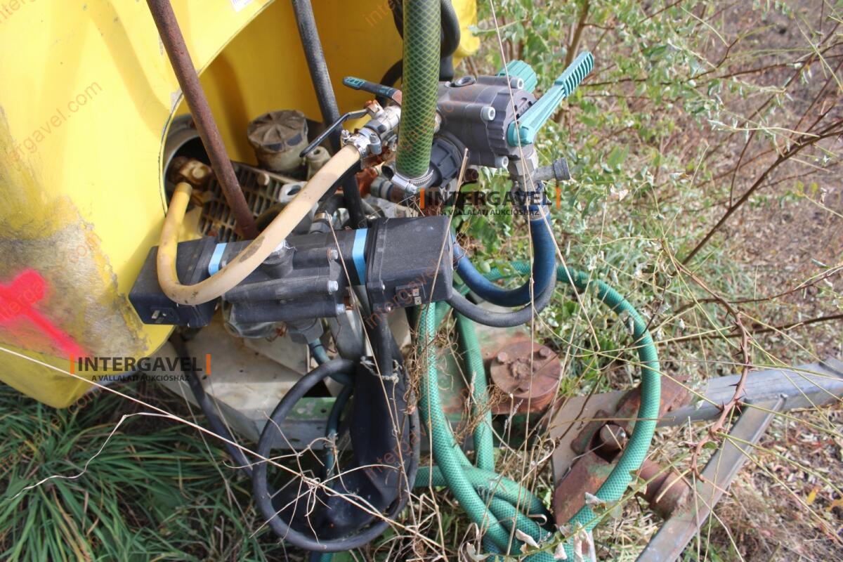 Vontatott permetező 6