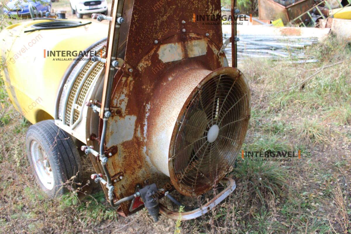 Vontatott permetező 15