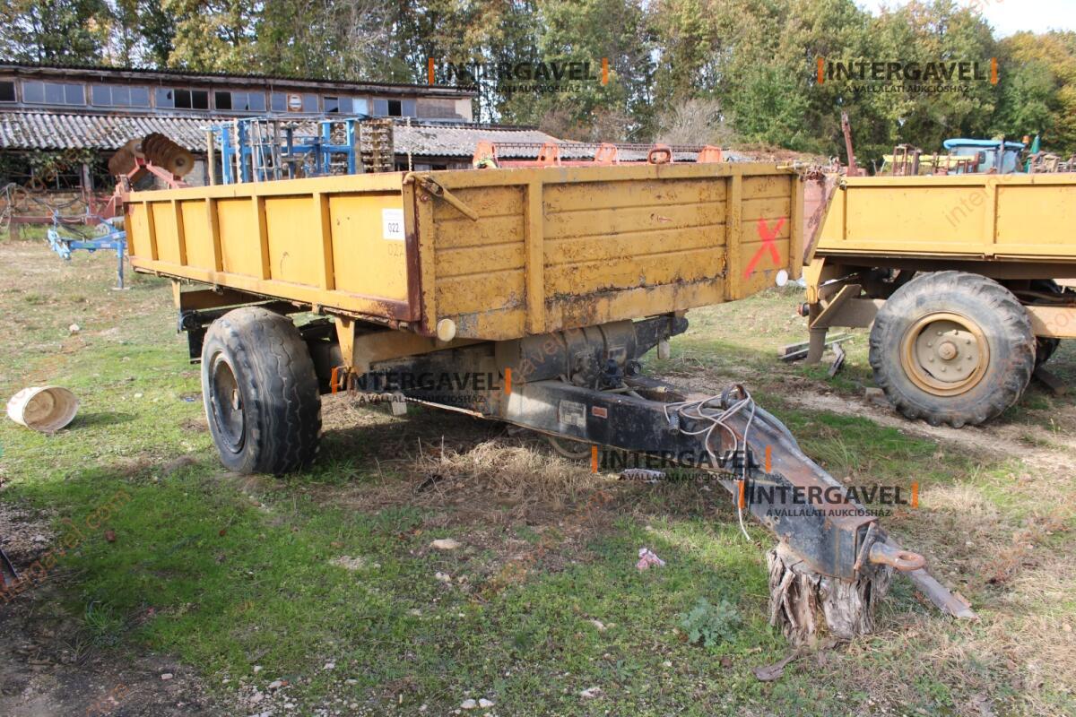 Pótkocsi- Erdőgép