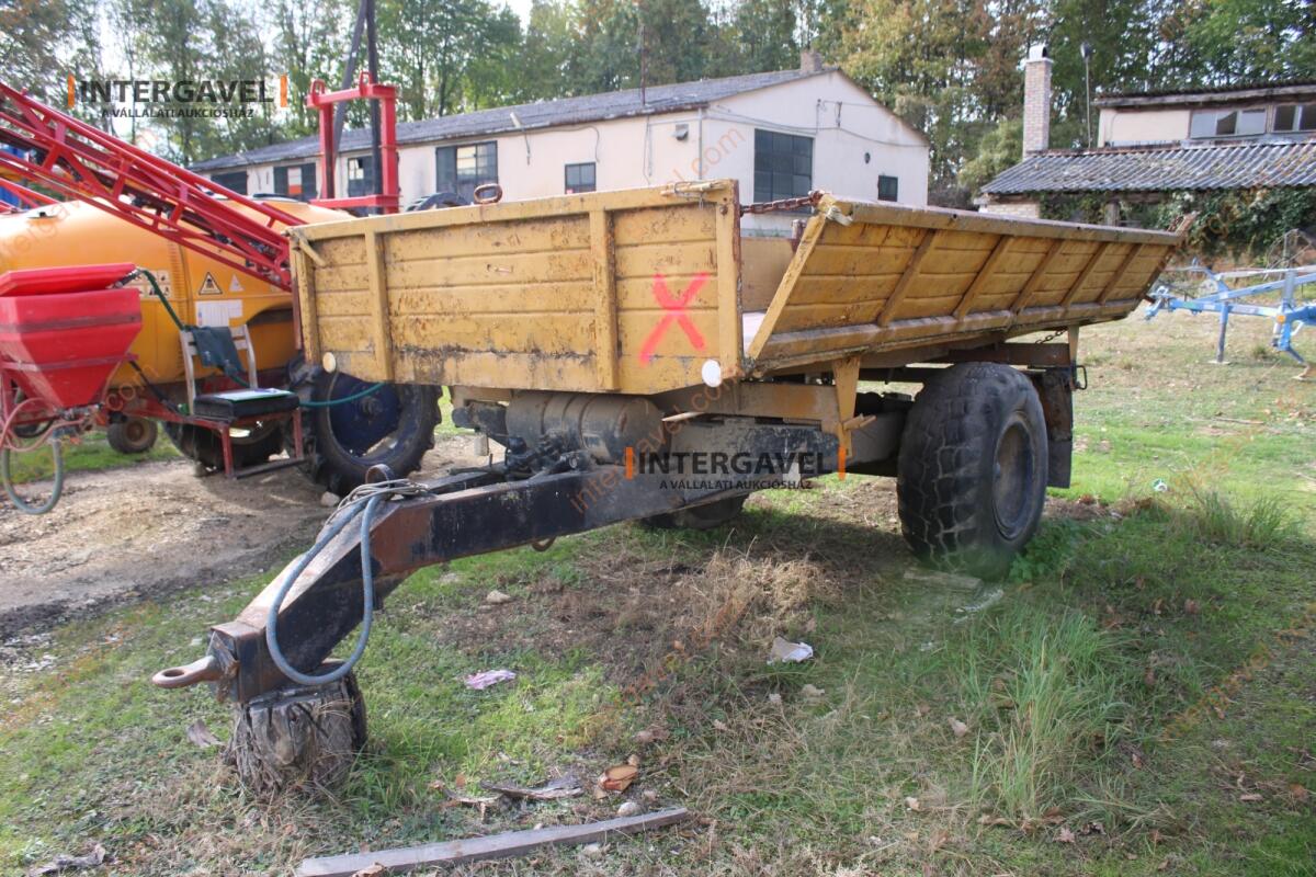 Pótkocsi- Erdőgép 4