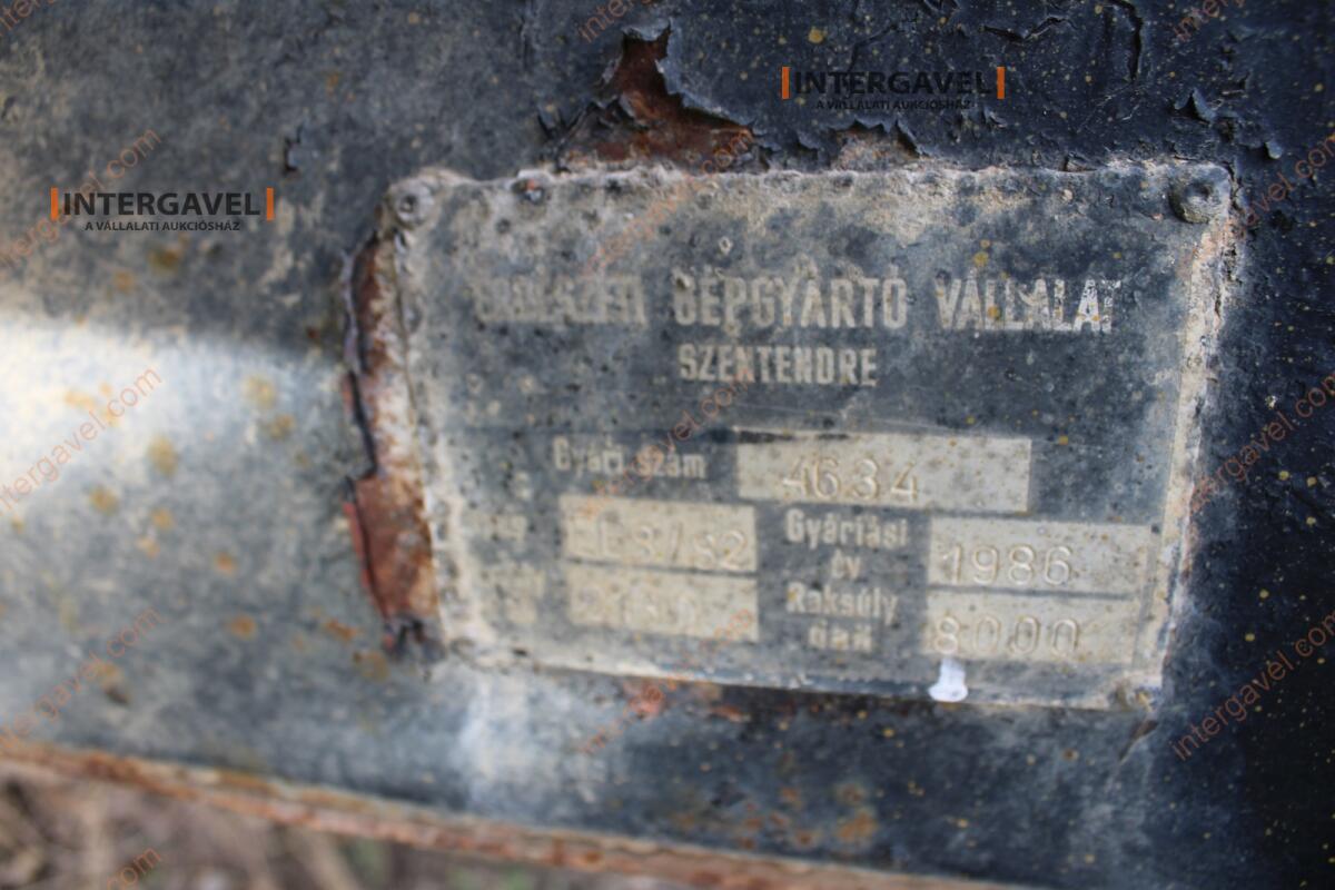 Pótkocsi- Erdőgép 7