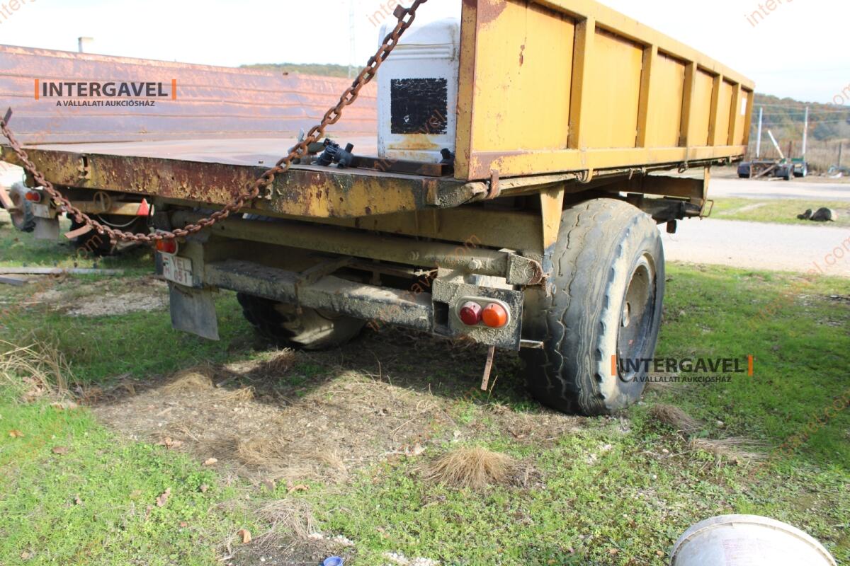 Pótkocsi- Erdőgép 13