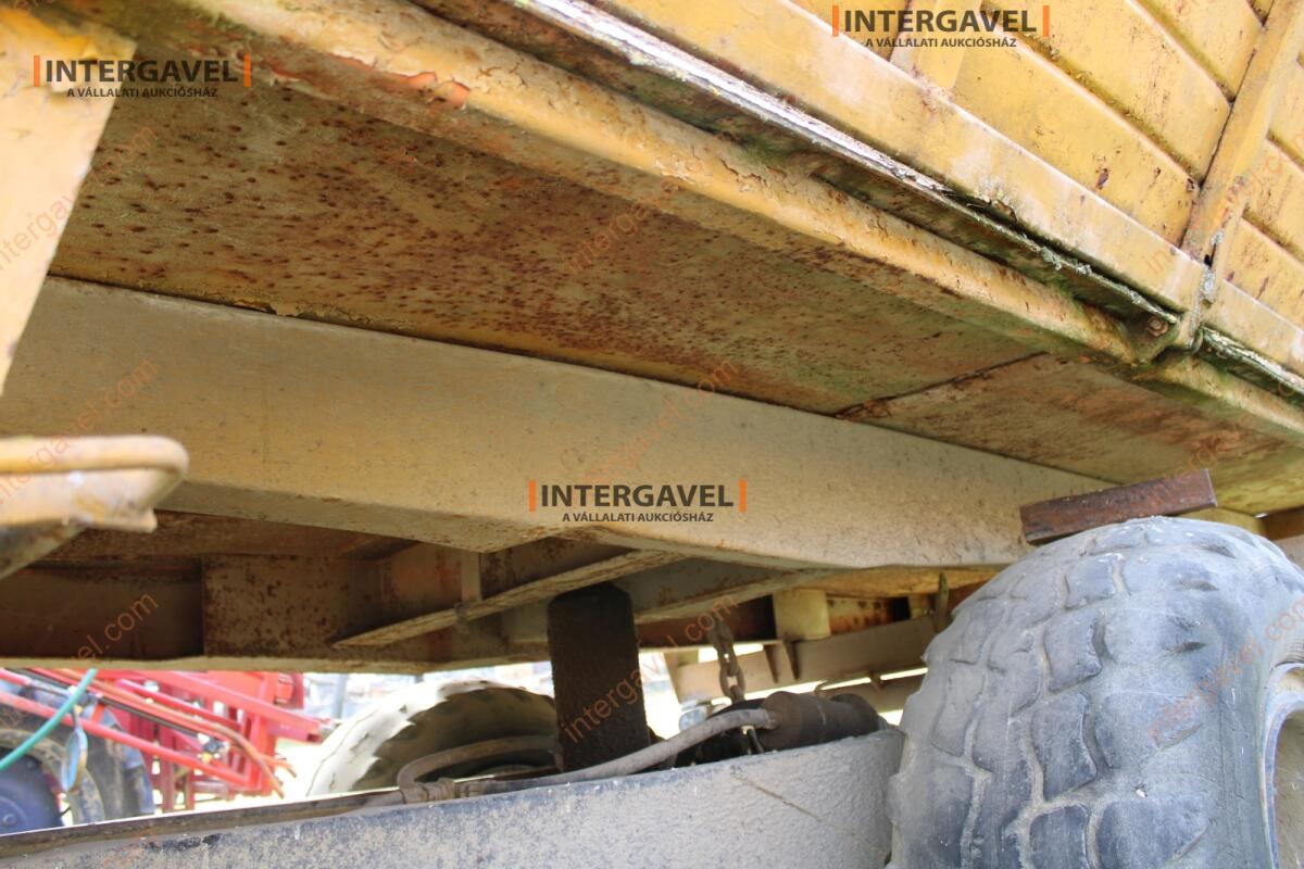 Pótkocsi- Erdőgép 21