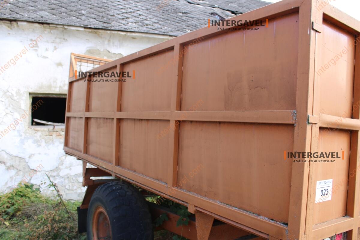 Pótkocsi - Erdőgép 8