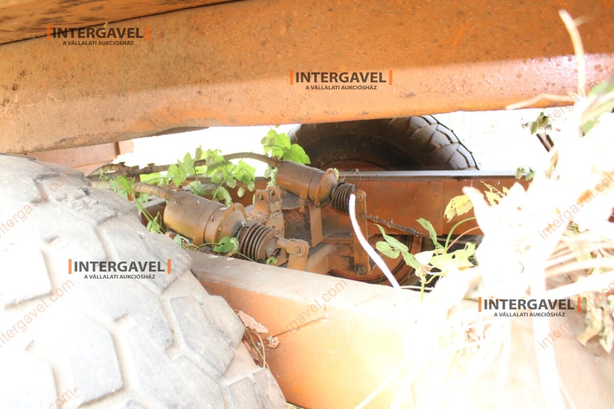 Pótkocsi - Erdőgép 18