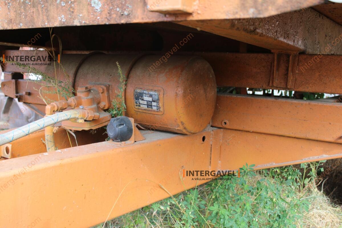 Pótkocsi - Erdőgép 20