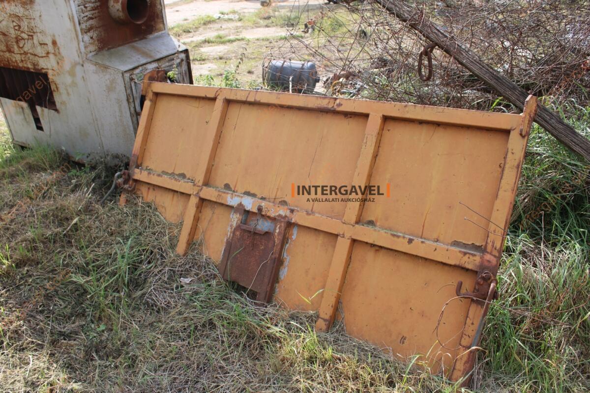 Pótkocsi - Erdőgép 22