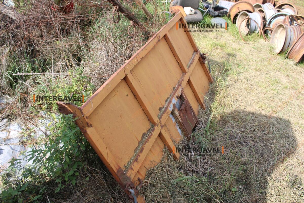 Pótkocsi - Erdőgép 23