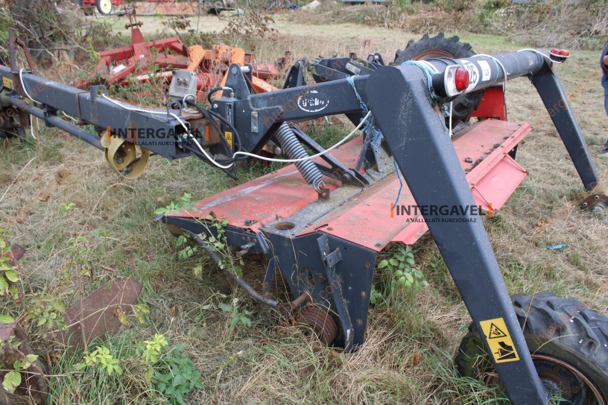 Vontatott tárcsás kasza - Kverneland 2