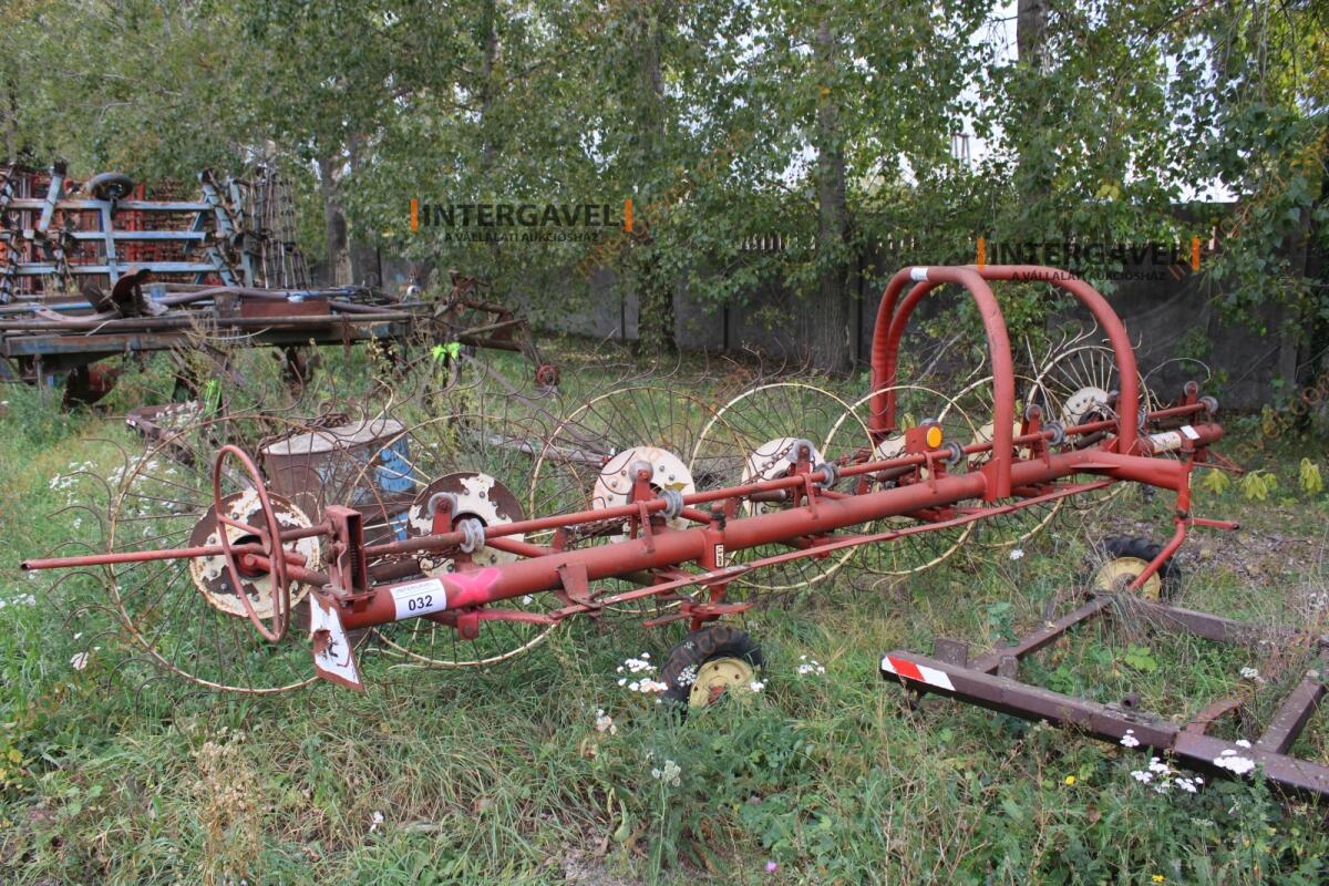 Csillagkerekes vontatott rendsodró