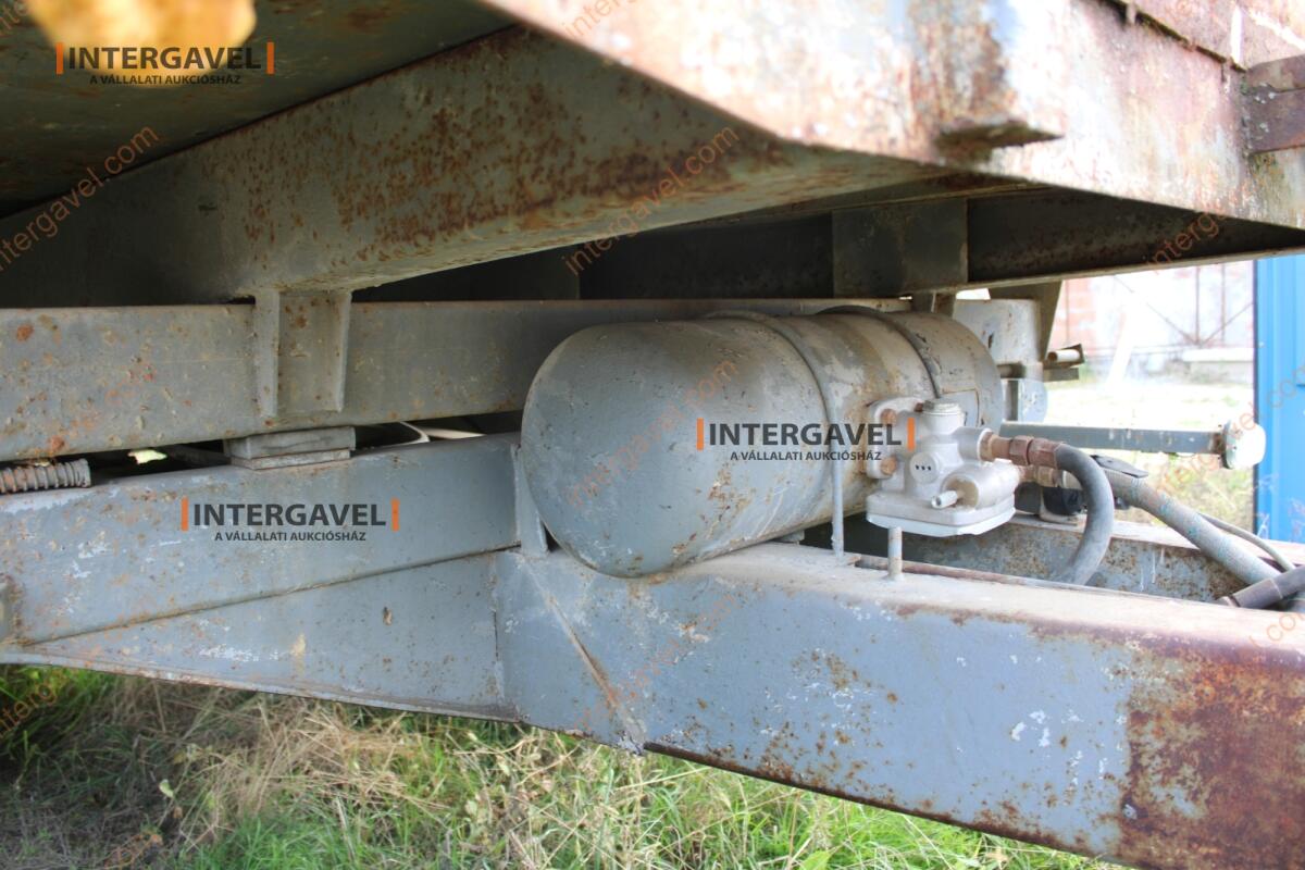 Pótkocsi - Erdőgép 5