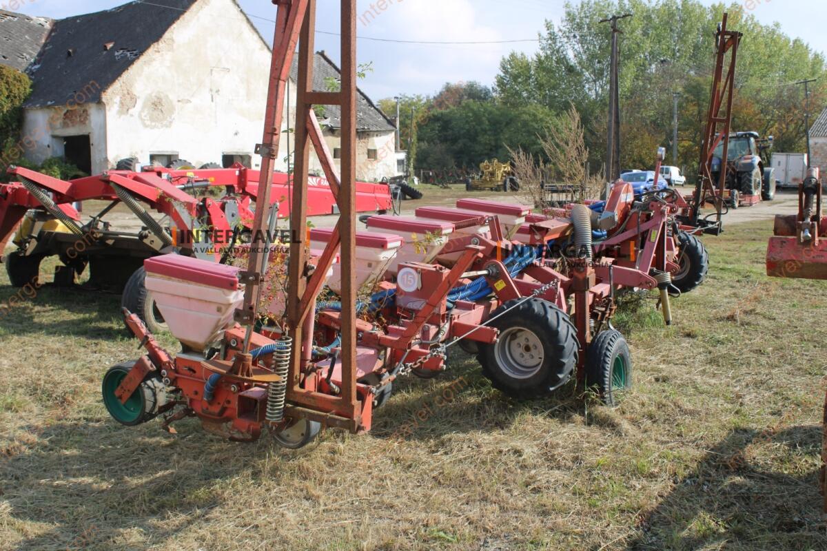 Szemenkénti vetőgép - Kverneland 2