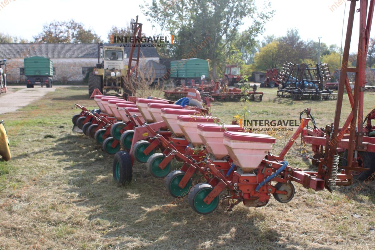 Szemenkénti vetőgép - Kverneland 3