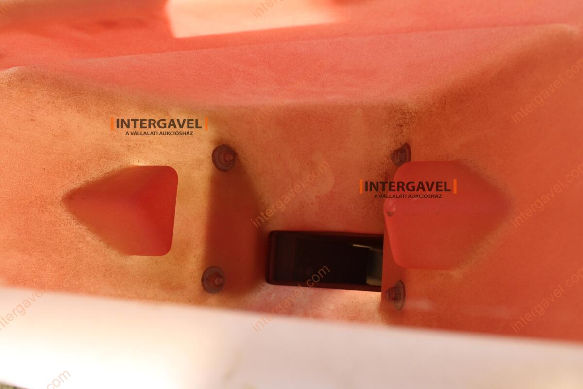 Szemenkénti vetőgép - Kverneland 12