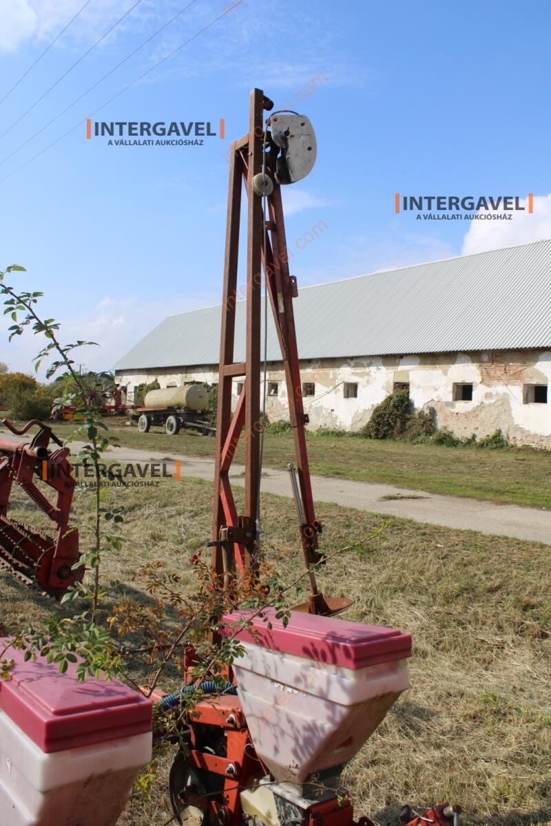 Szemenkénti vetőgép - Kverneland 22