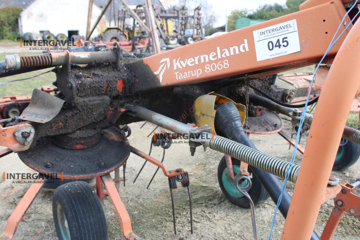 Rendterítő - Kverneland 12