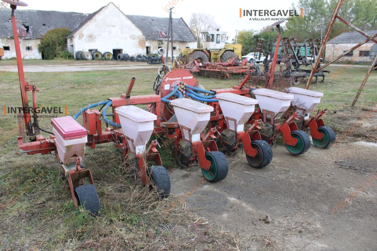 Szemenkénti vetőgép - Kvernaland 4