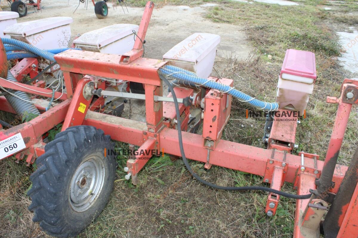 Szemenkénti vetőgép - Kvernaland 6