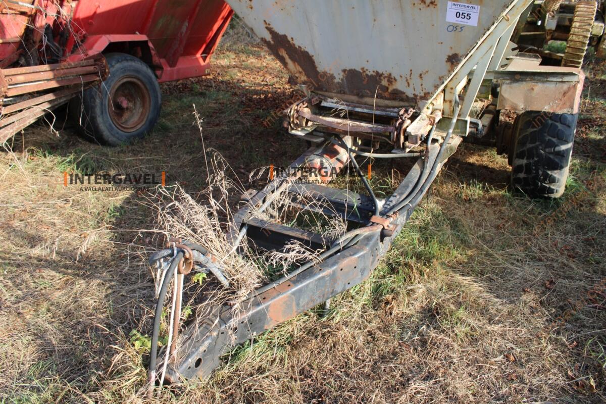 Vontatott műtrágyaszóró 6