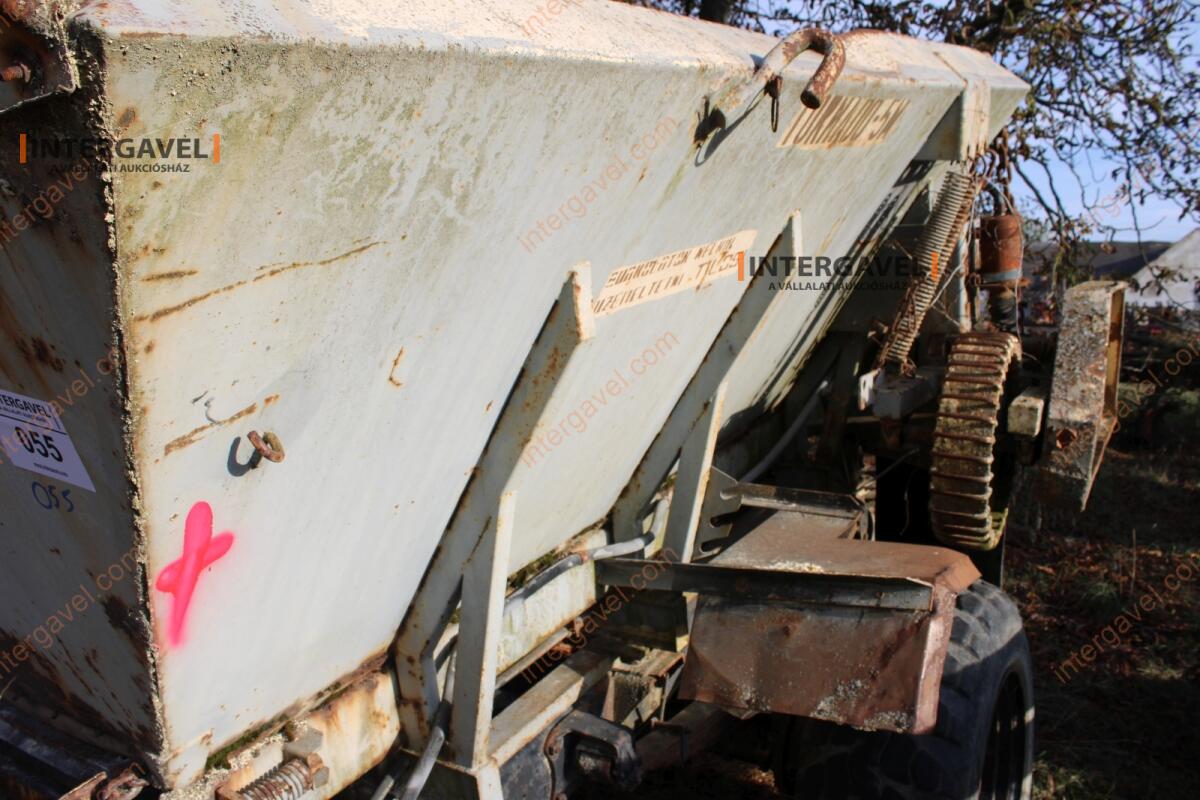 Vontatott műtrágyaszóró 7