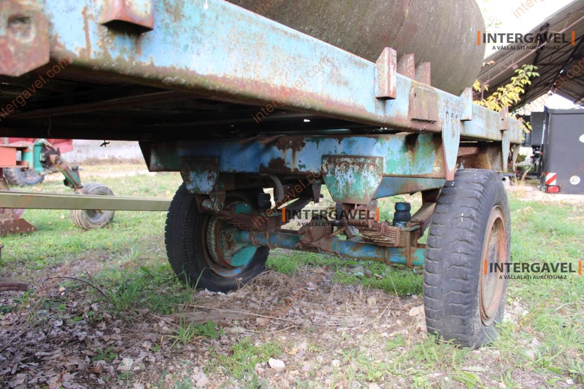 Tartálykocsi 8