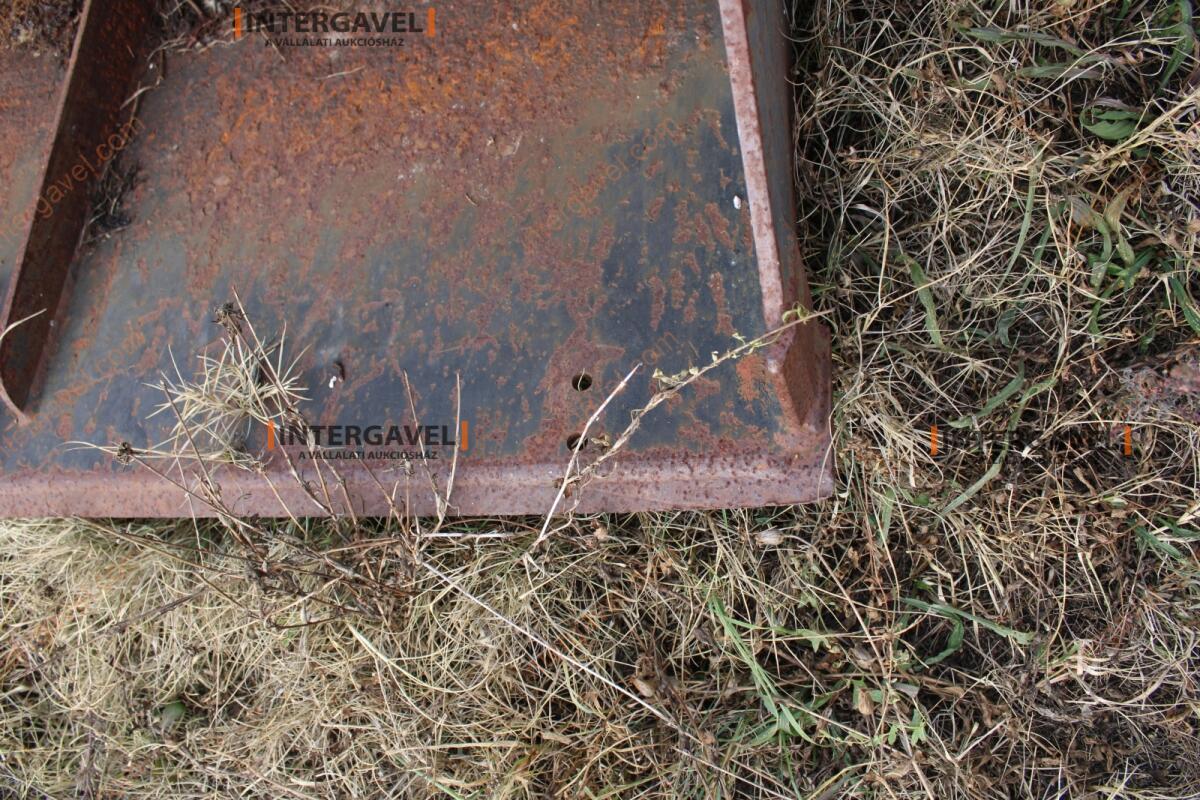 Föld kavics kanál 7