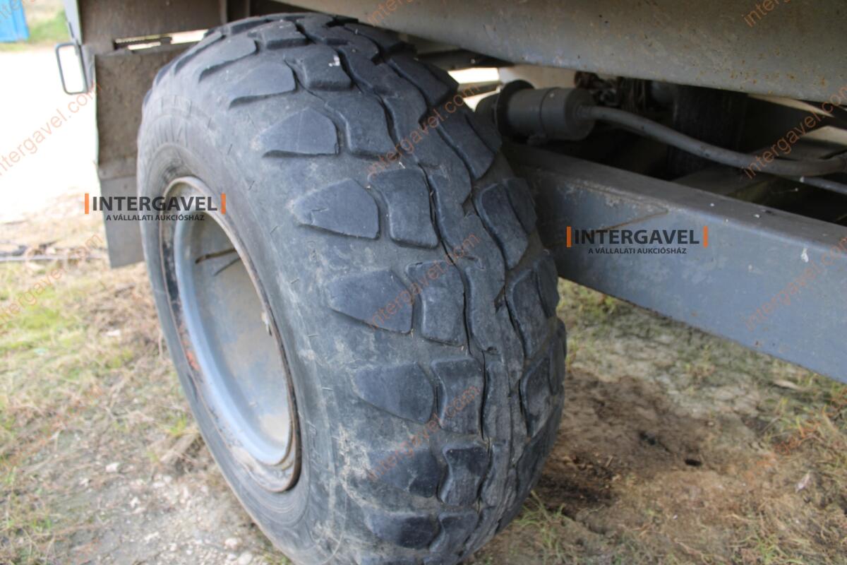 Pótkocsi - Erdőgép 10