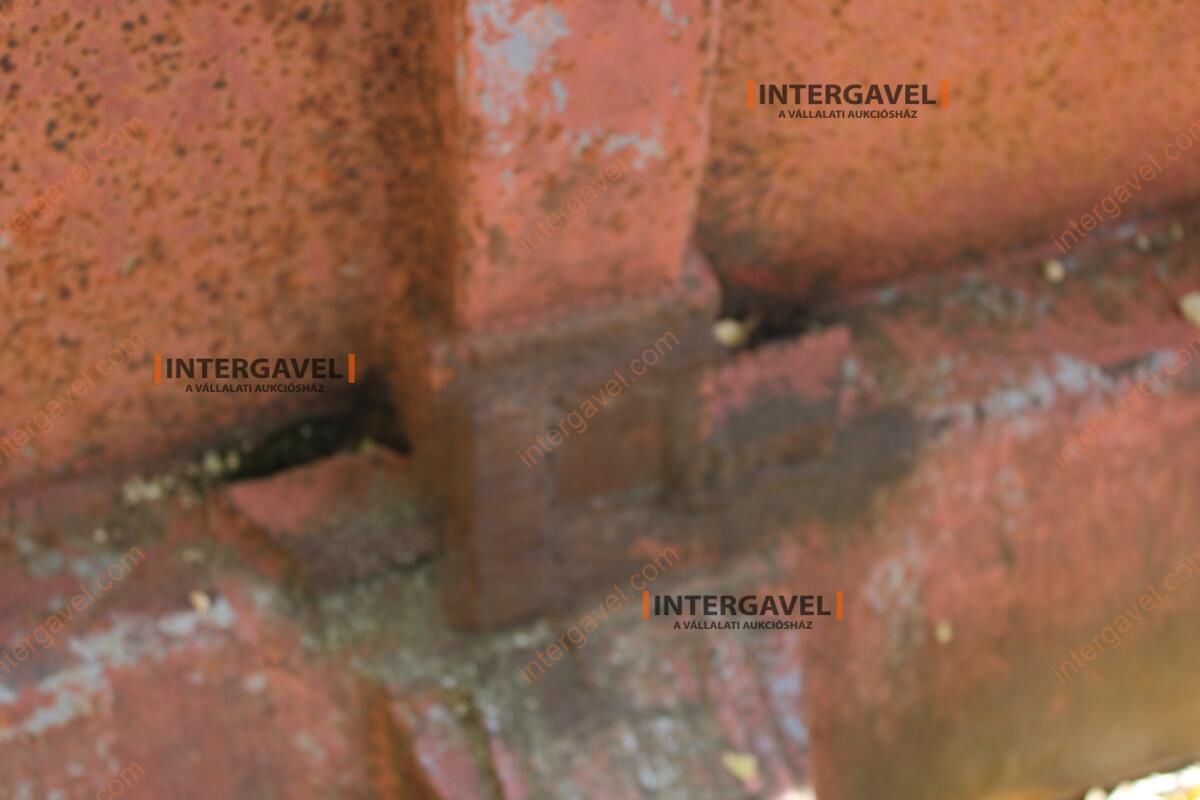 Lánctalpas dózer tolólap 8