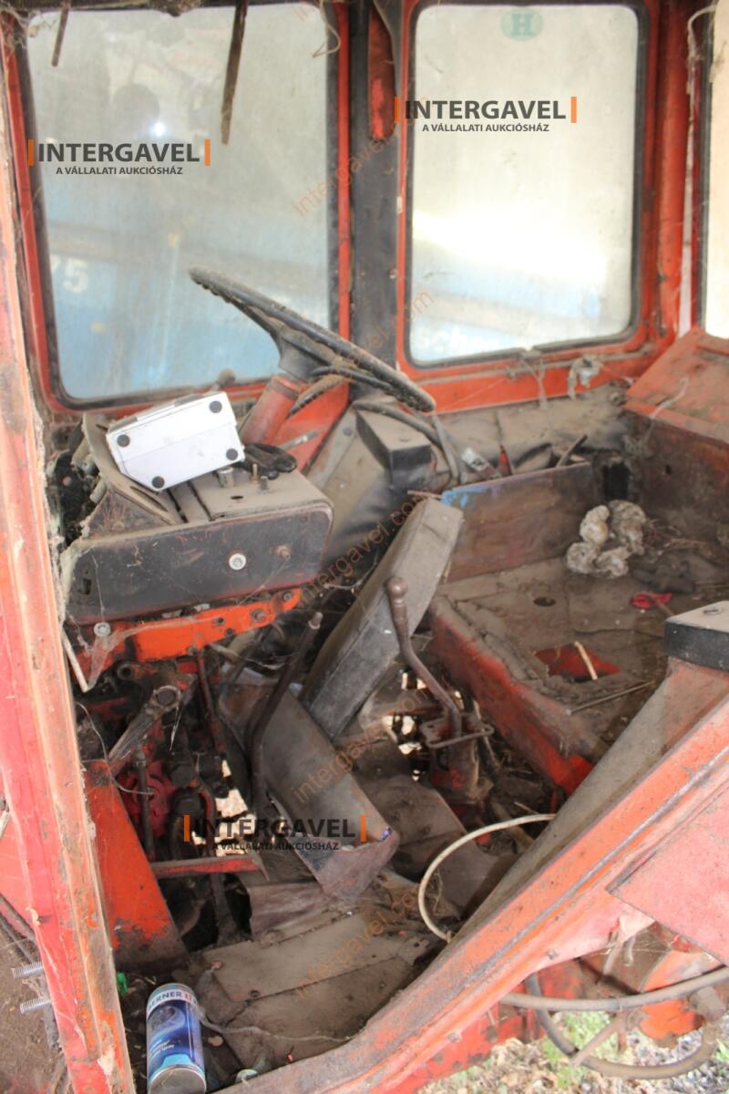 MTZ fülke, váltó, kormánymű 8