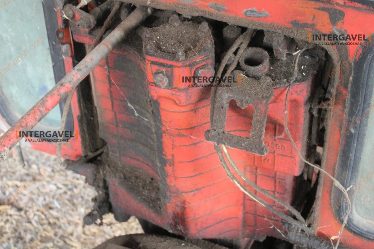 MTZ fülke, váltó, kormánymű 11