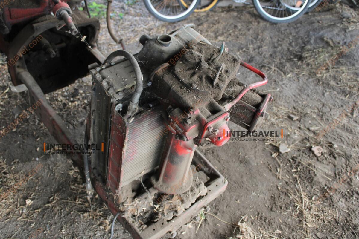 MTZ fülke, váltó, kormánymű 12