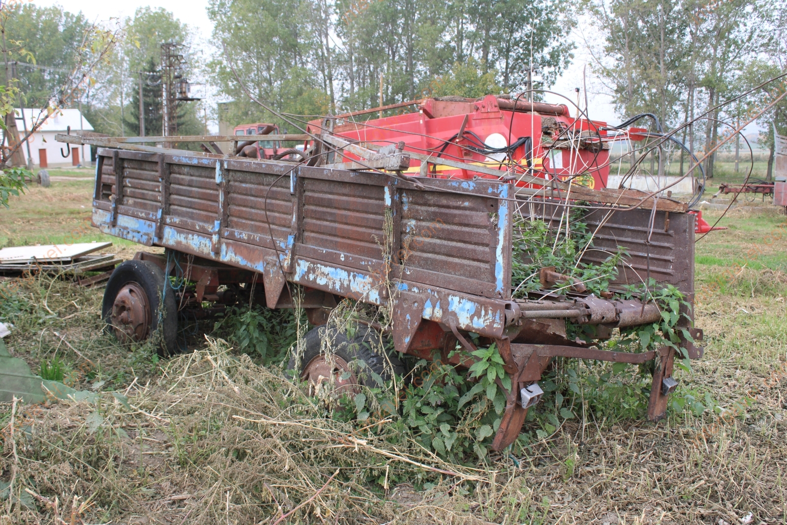 Trágyaszóró pótkocsi 4